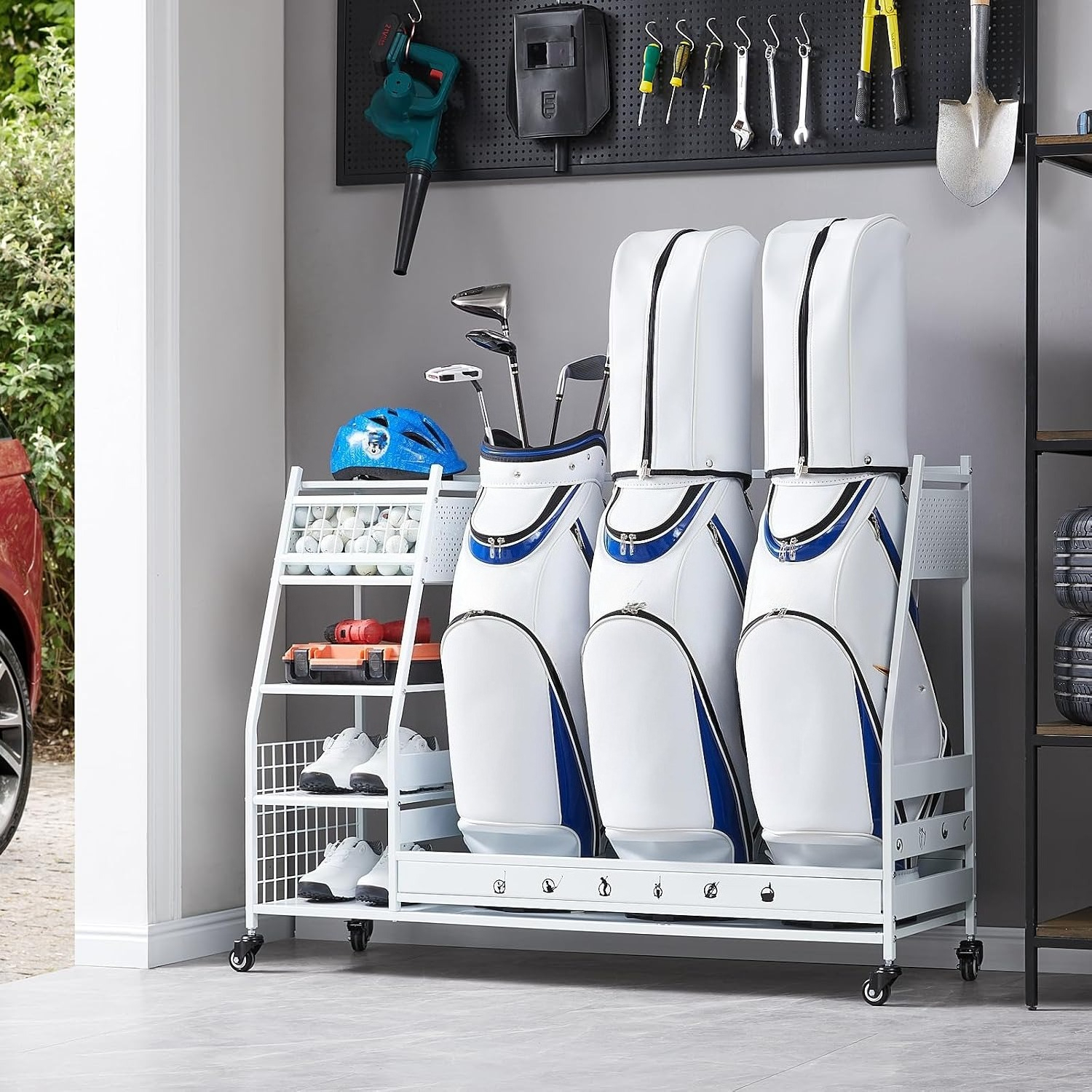 Sports Equipment Bag With Wheels - ที่เก็บถุงกอล์ฟแบบโลหะ ชั้นวางถุงกอล์ฟแบบมีล้อ ที่เก็บอุปกรณ์กีฬาแบบแข็งแรงทนทาน พร้อมล้อล็อคได้ สำหรับไม้กอล์ฟ ลูกกอล์ฟ